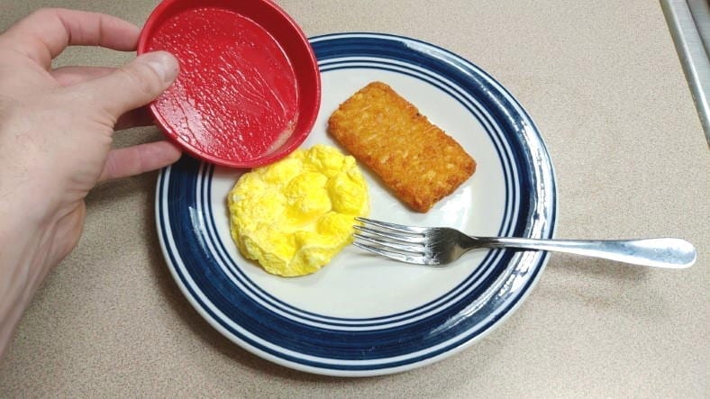 https://afresherhome.com/wp-content/uploads/2019/10/Dash-egg-cooker-finished-omelette-result-example.jpg