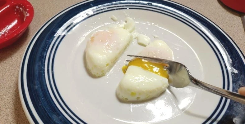 Example of cooked poached eggs from Dash Rapid Egg Cooker